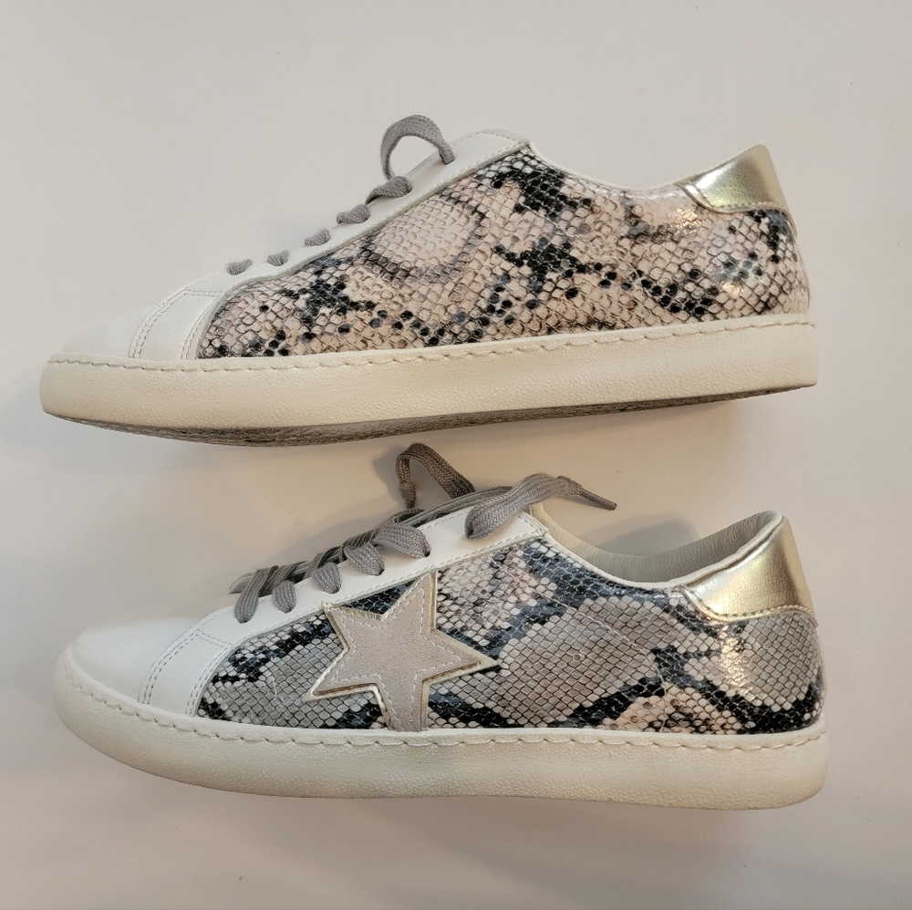 VINTAGE HAVANA Bianca Sneaker Gold Snake Multi Women's Size 8.5 Shoe Pull On